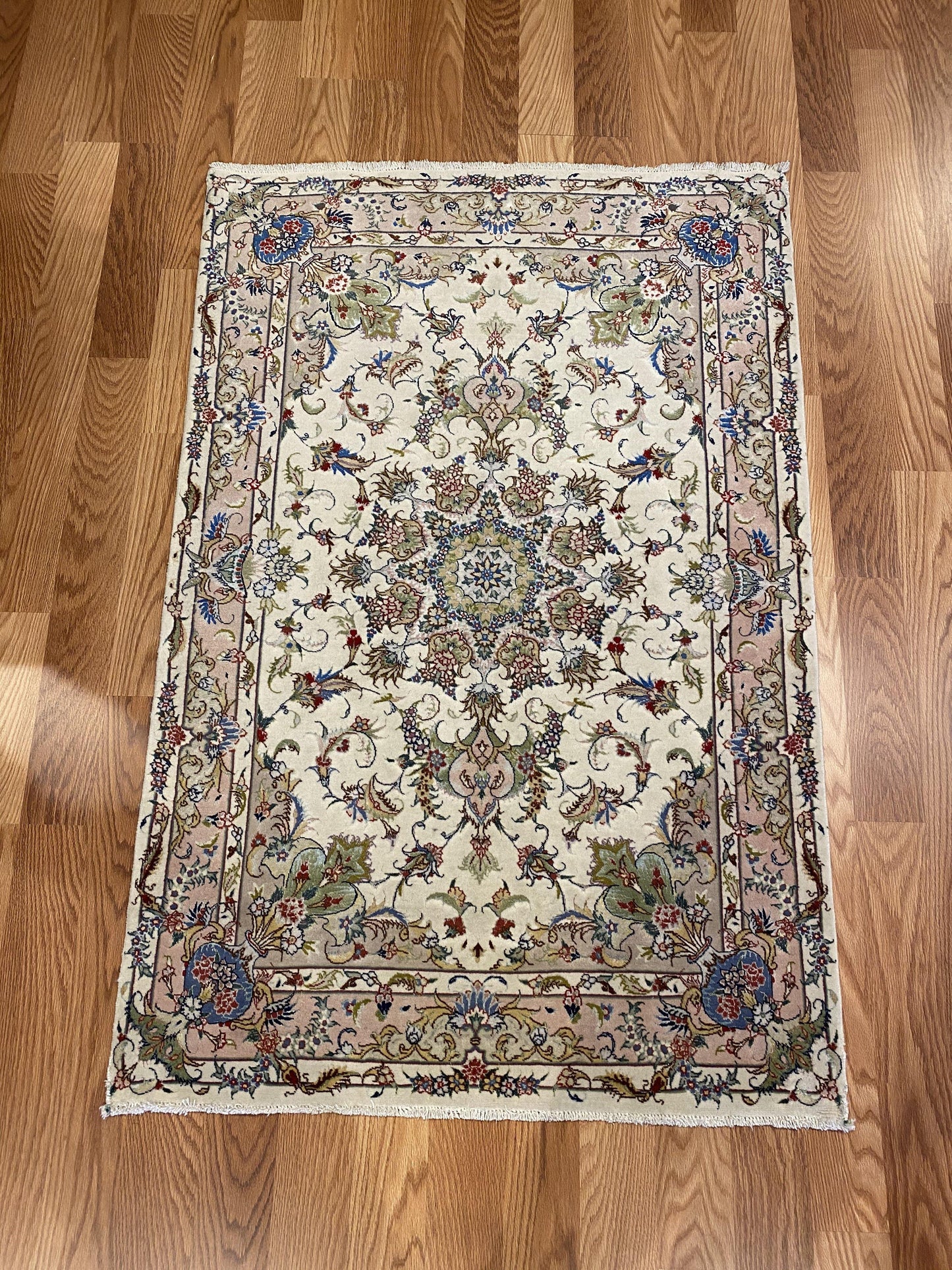 Floral - Item BG203 - Baluchi Rug Gallery