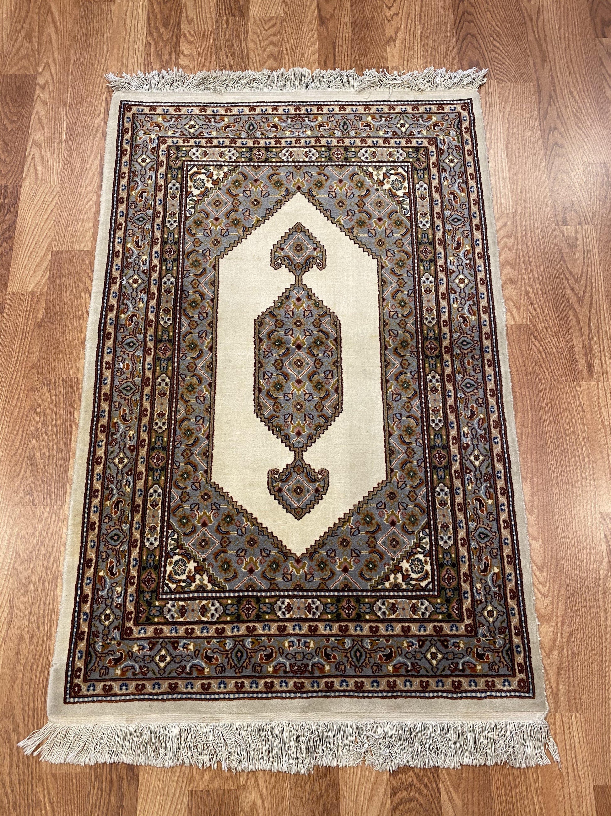 Geometric - Item BG204 - Baluchi Rug Gallery