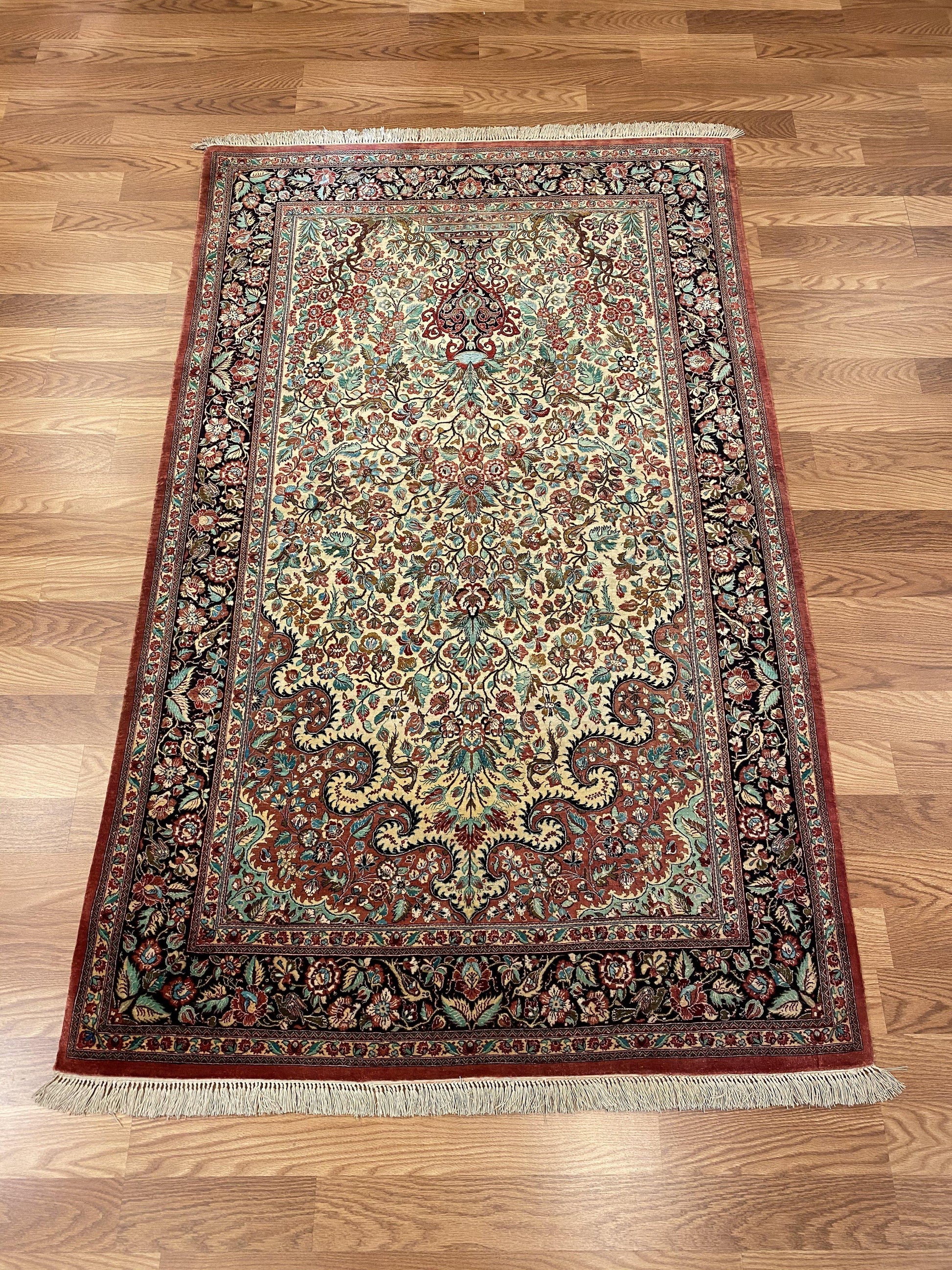 Silk - Item BG298 - Baluchi Rug Gallery