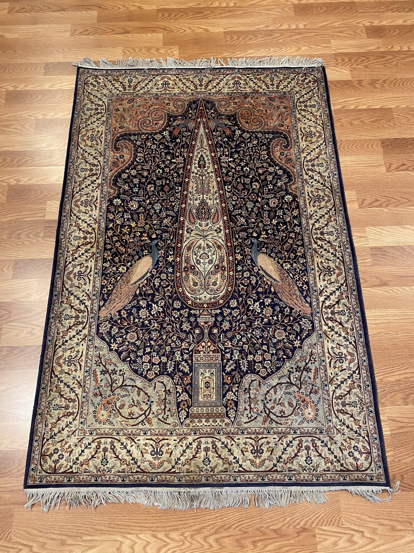 Silk - Item BG339 - Baluchi Rug Gallery