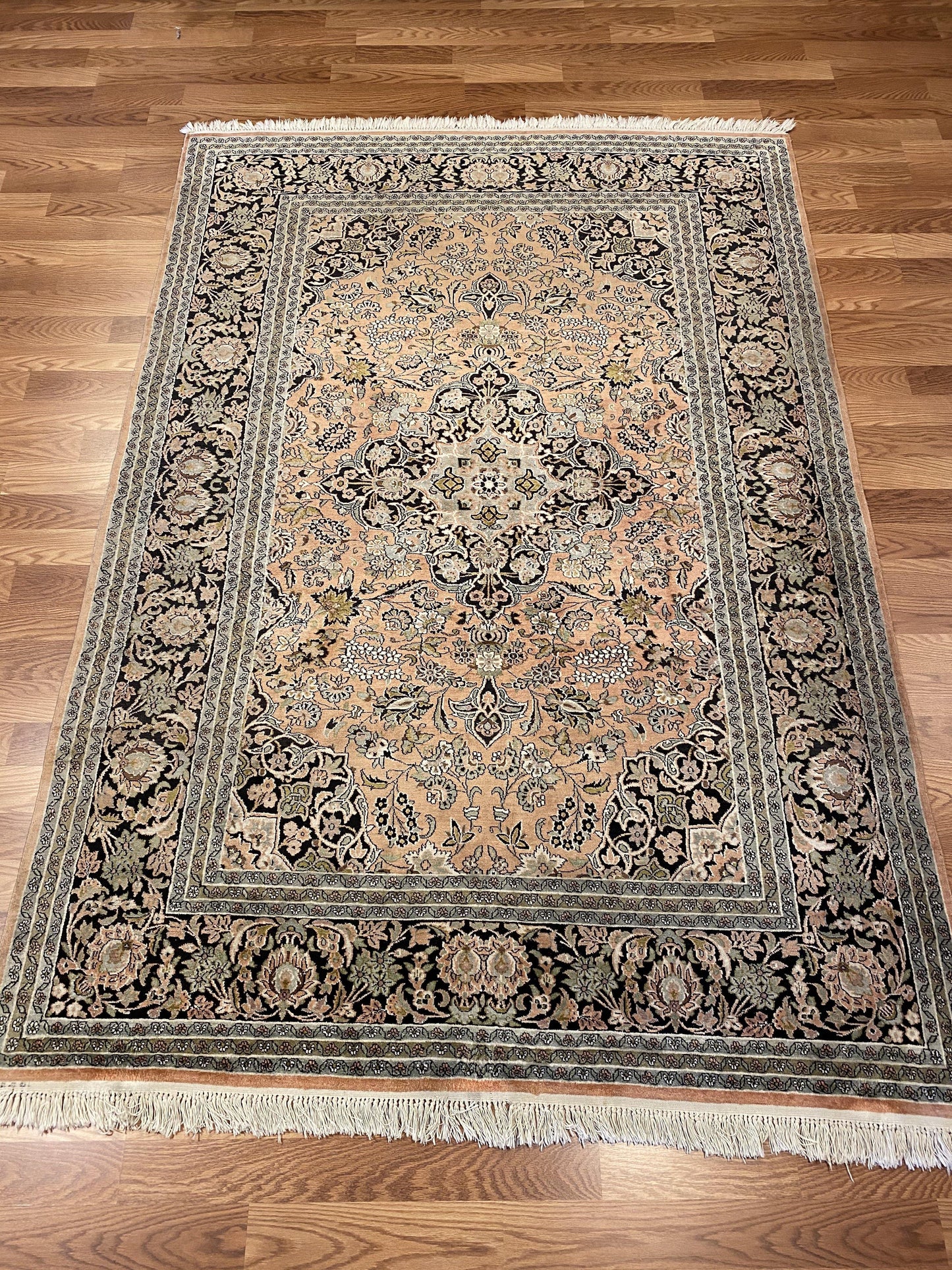 Floral - Item BG393 - Baluchi Rug Gallery