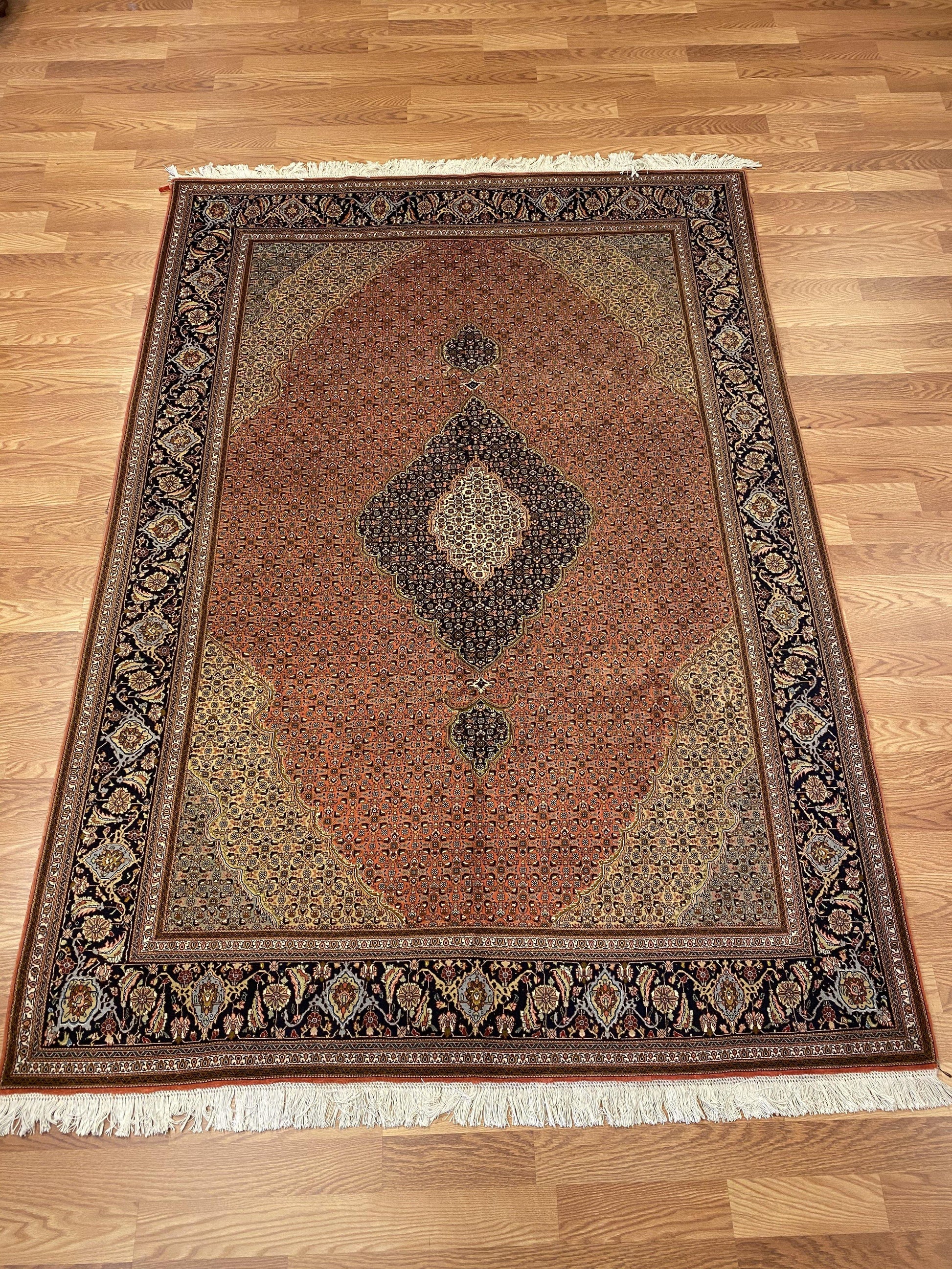 Tabriz - Item BG460 - Baluchi Rug Gallery