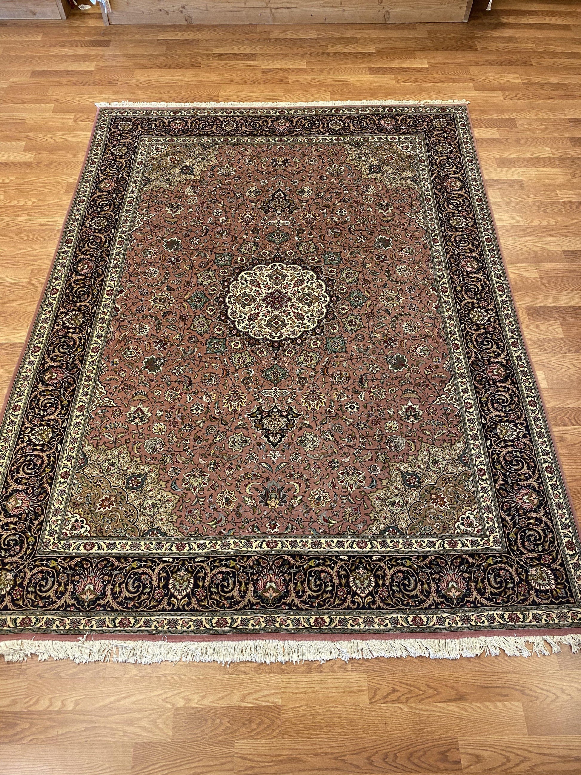 Tabriz - Item BG567 - Baluchi Rug Gallery