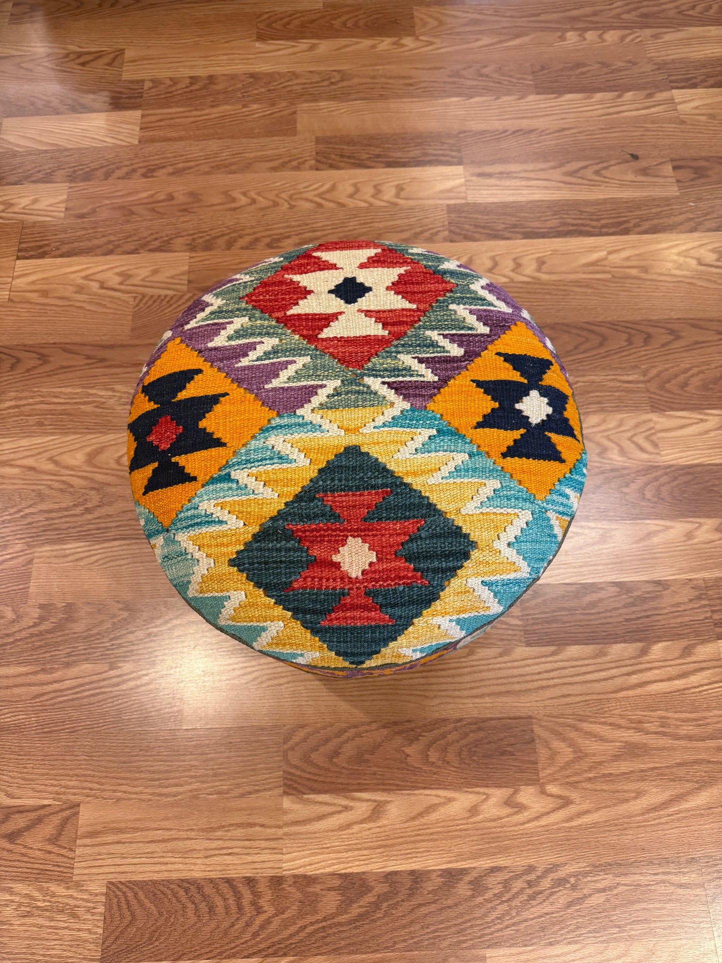 Kilim Round - RS08