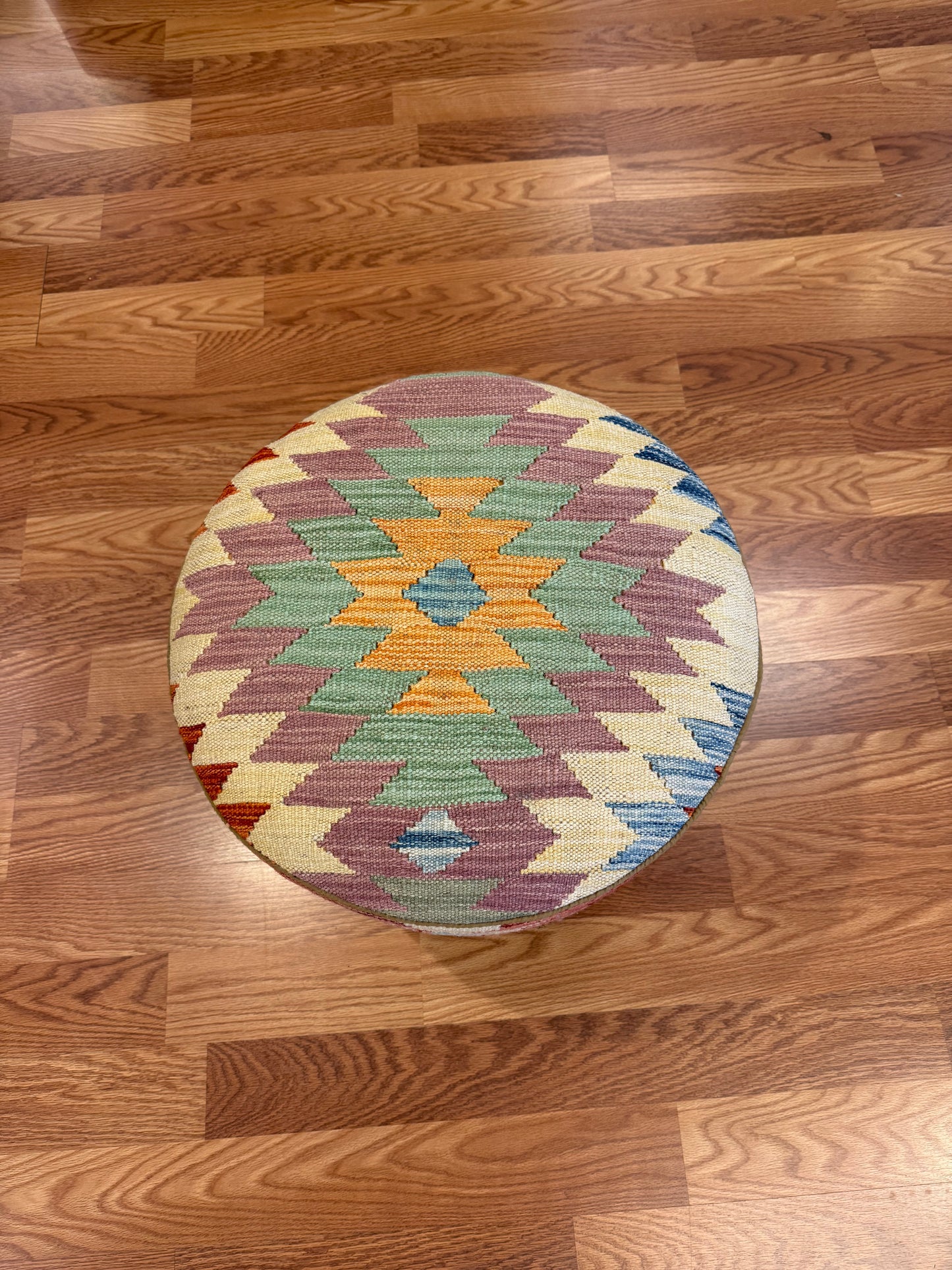 Kilim Round - RS11