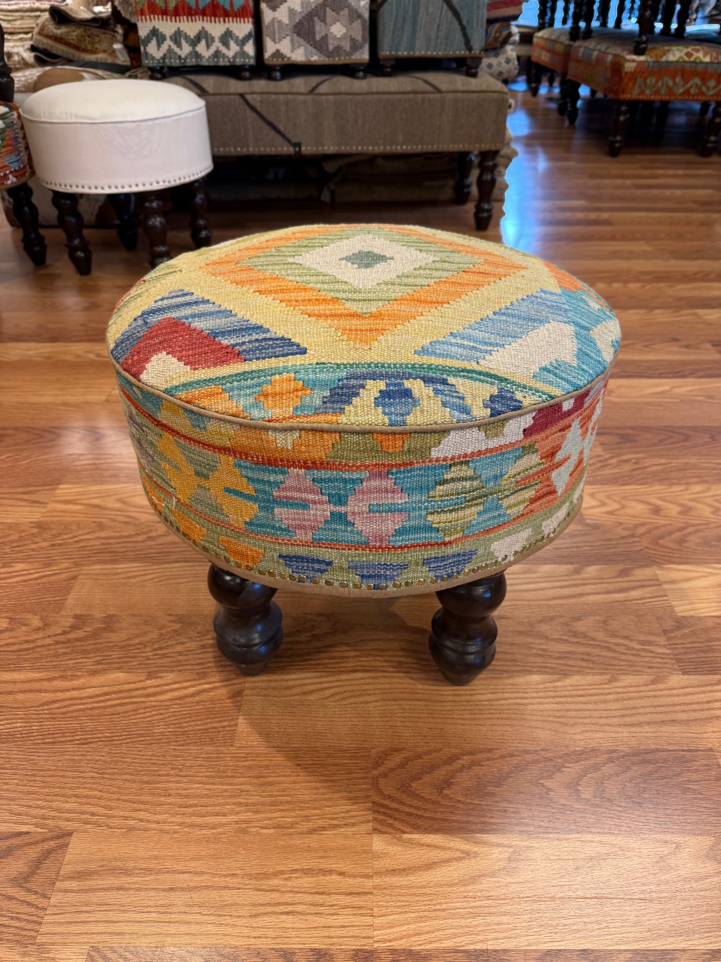 Kilim Round RS16