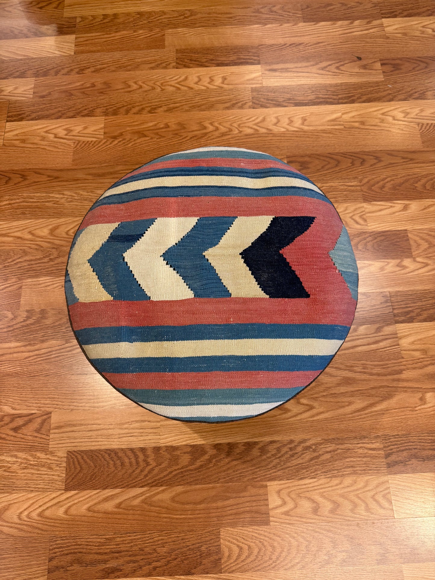 Kilim Round - RB07